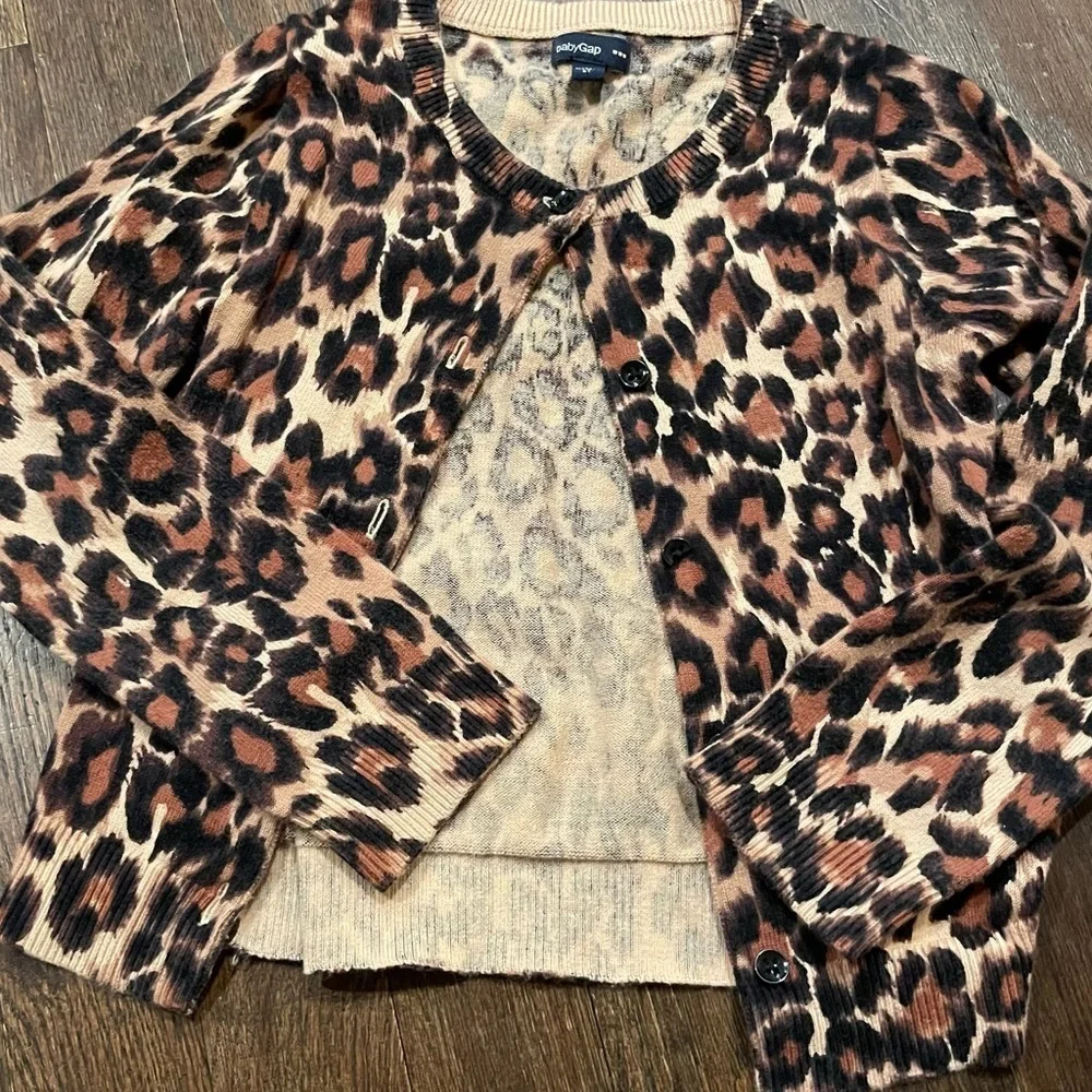 Gap Cheetah print cardigan sz 5 🐆🖤✨